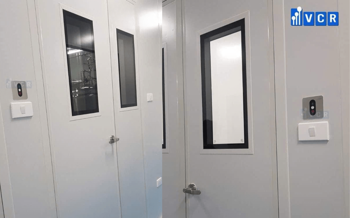 Khóa liên động có giúp tiết kiệm năng lượng trong phòng sạch không?