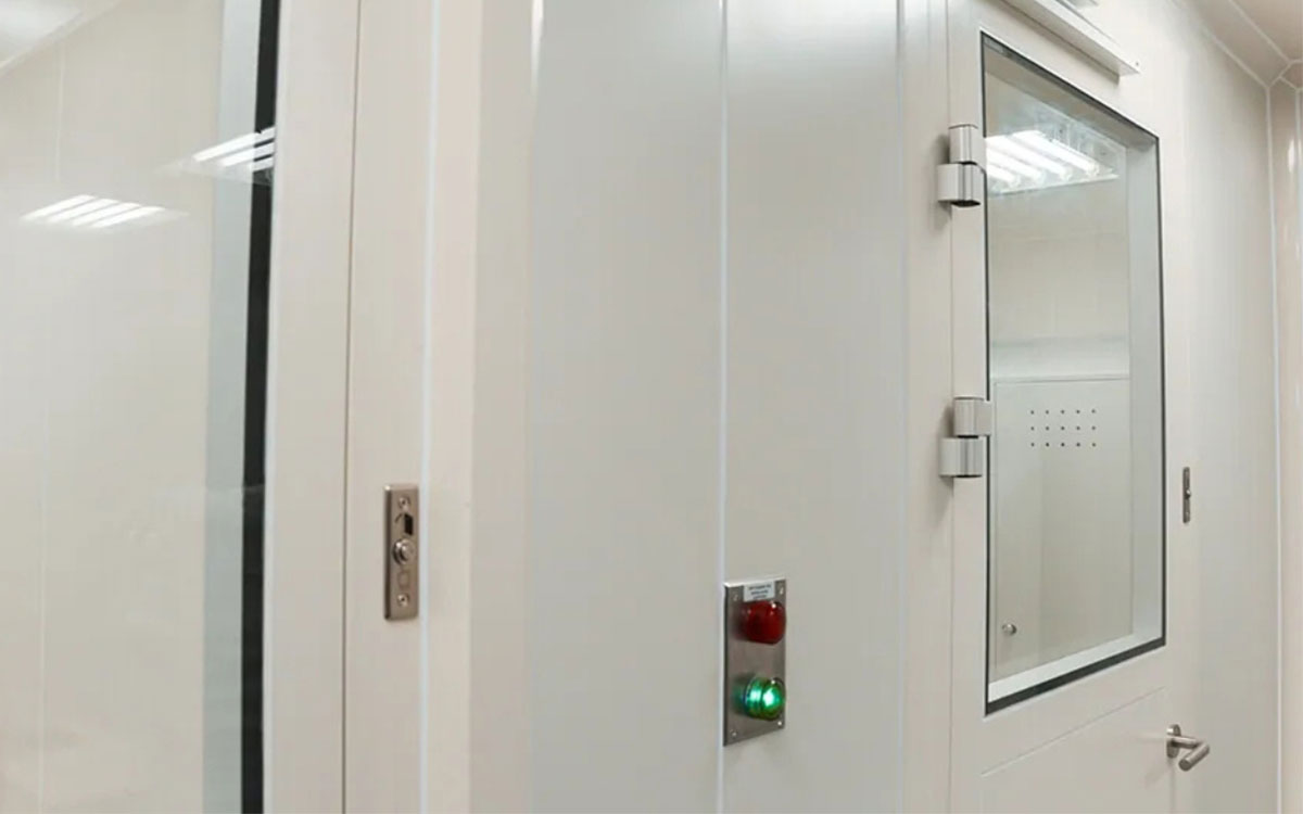 Khoá Interlock phòng sạch - Giải pháp từ Thiết bị phòng sạch VCR